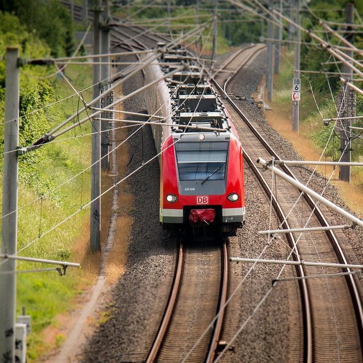 Fotka - Aktualizácia - Výluka medzi železničnými stanicami Rožňava – Plešivec 