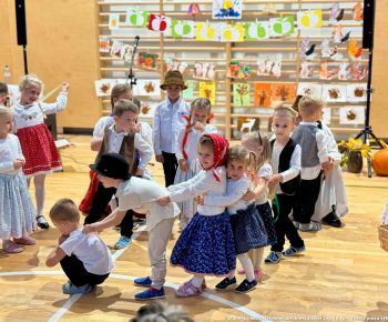 Materské školy [2] / Materská škola Reformovanej kresťanskej cirkvi s vjm  - foto