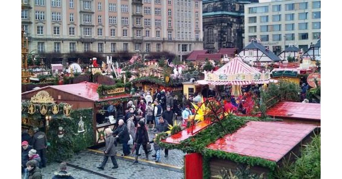 Vianočné trhy a predvianočná nádielka v Rožňave