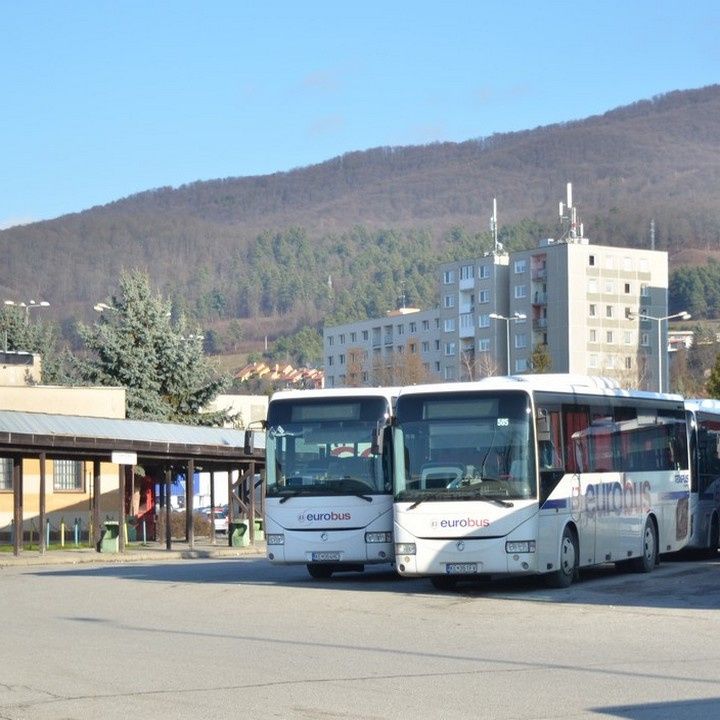 Vlakom a autobusom do jaskyne Domica